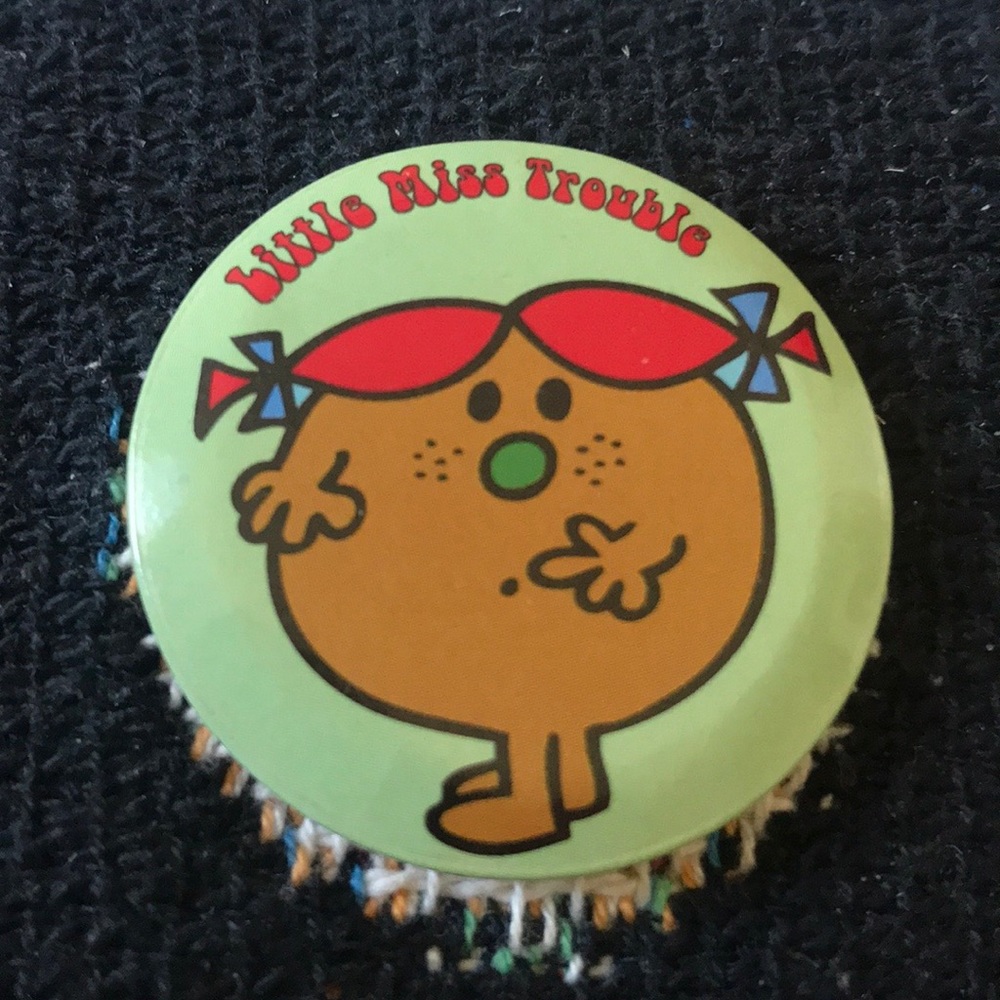Little Miss Buttons - Picture 3 of 7